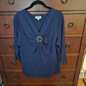 NAVY BLUE GATHERED V-NECK TOP